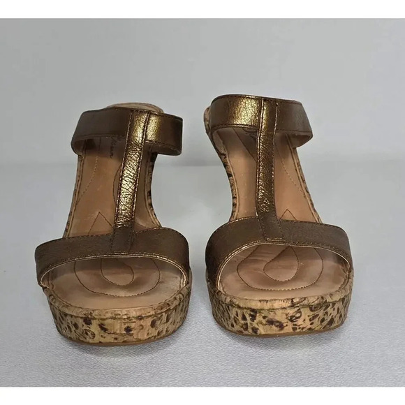 Born Crown BRONZE Leather SANDALS Cork Wedge Strappy Women’s Size 9 Boho - Picture 3 of 11